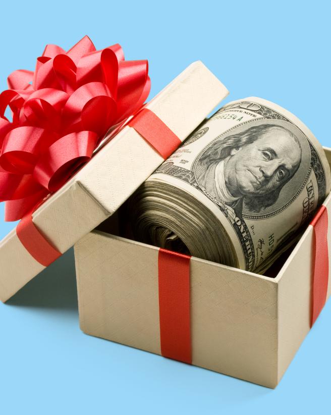 gift box with cash